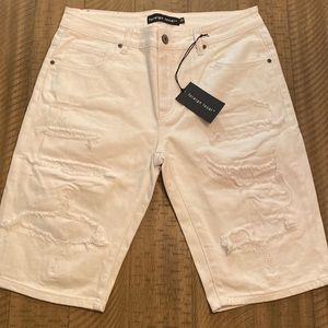 Men’s White Denim Shorts Sz 32 w/ Rip & Repair.  Length Is To the Knee.